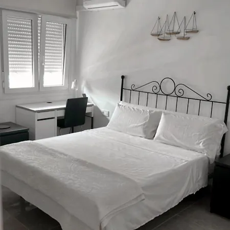 Precioso Dormitorio En El Centro De Torremolinos Buitenkant foto